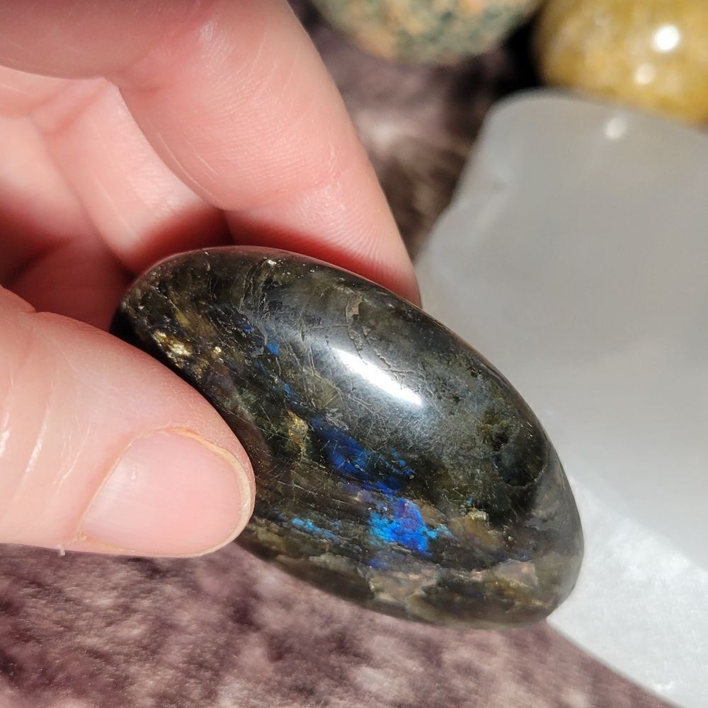 LabradoriteāPalmāStoneā - Picture 14 of 14